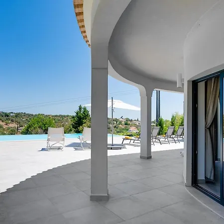 Quinta Do Cerro Luxurious Four Bed In 4* 롤레